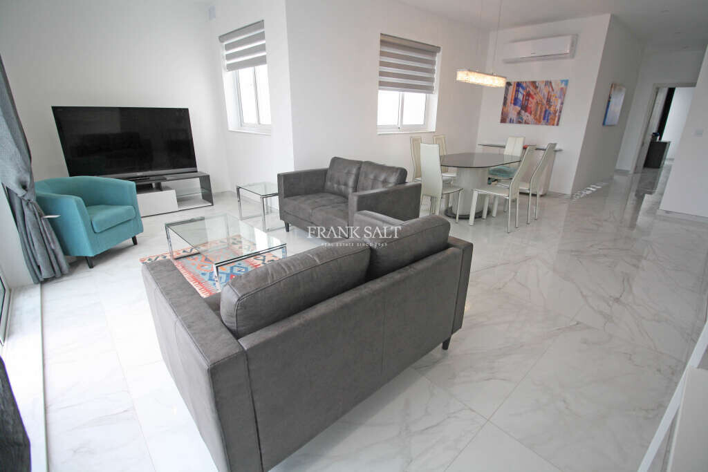 Ático de 3 dormitorios en Swieqi, Malta No. 9898