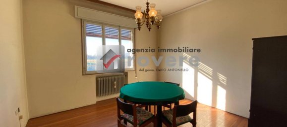 Дом с 8 комнатами в Карбонера, Италия № 136619 2