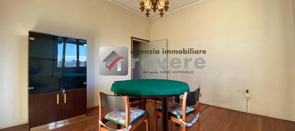 Дом с 8 комнатами в Карбонера, Италия № 136619 4