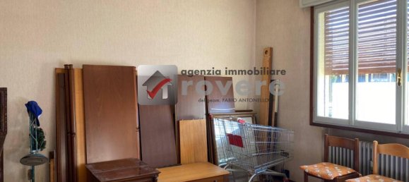 Дом с 8 комнатами в Карбонера, Италия № 136619 11