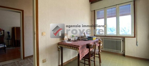 Дом с 8 комнатами в Карбонера, Италия № 136619 8