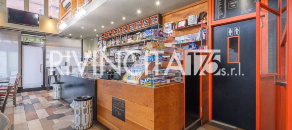 2 rooms Commercial property in Rome, Italy No. 50161 6