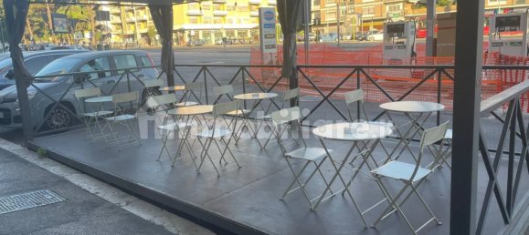 2 rooms Commercial property in Rome, Italy No. 50161 28