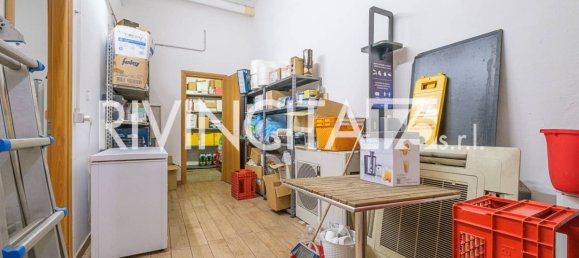 2 rooms Commercial property in Rome, Italy No. 50161 17