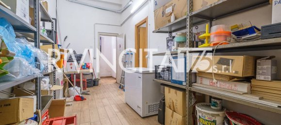 2 rooms Commercial property in Rome, Italy No. 50161 22