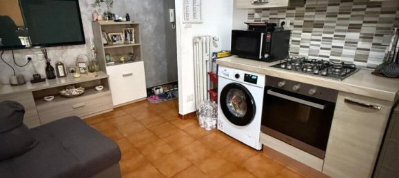 3 bedrooms Apartment in Turin, Italy No. 323126 4