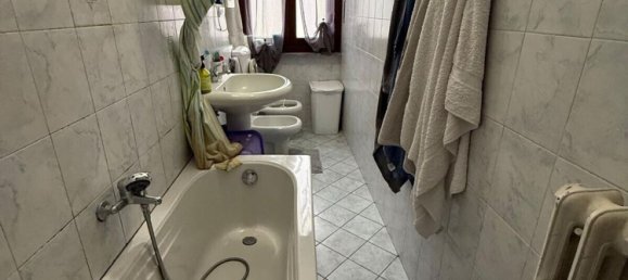 3 bedrooms Apartment in Turin, Italy No. 323126 16