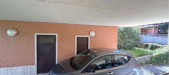 4 rooms Apartment in Rome, Italy No. 122783 14