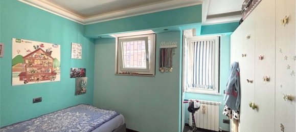 4 rooms Apartment in Rome, Italy No. 122783 10