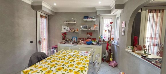 4 rooms Apartment in Rome, Italy No. 122783 3