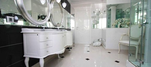 5 bedrooms House in Adeje, Spain No. 117154 7