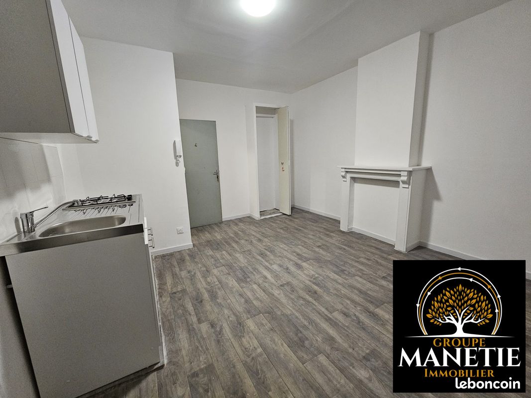  مكتب في Waziers, France 210متر مربع رقم 41031