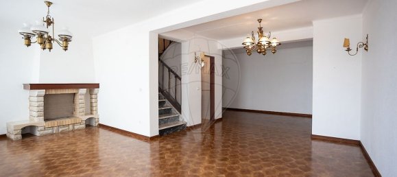 4 bedrooms House in Canha, Portugal No. 19903 20