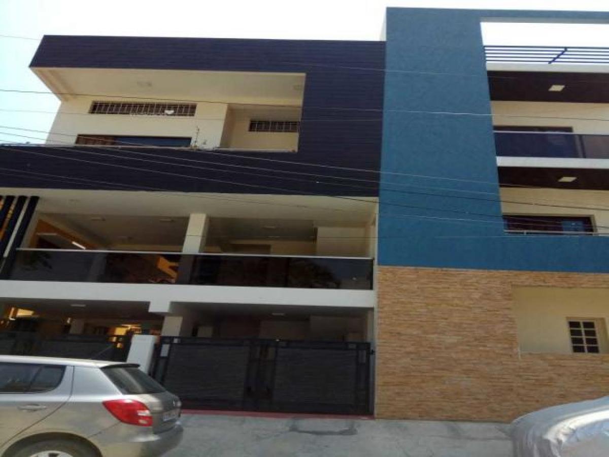 8 bedrooms House in Bangalore, India No. 4542