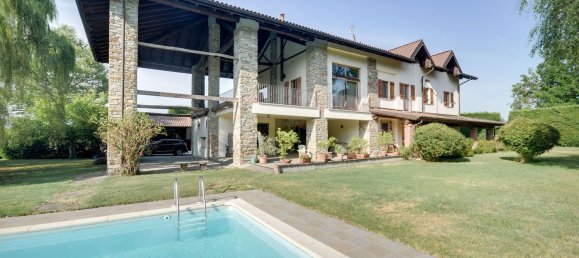 Вилла с 13 комнатами в Мелаццо, Италия № 15786 39