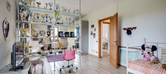 Вилла с 13 комнатами в Мелаццо, Италия № 15786 26