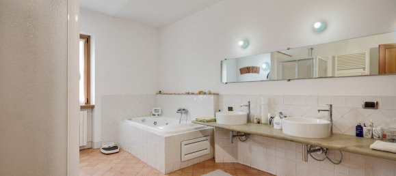 Вилла с 13 комнатами в Мелаццо, Италия № 15786 23