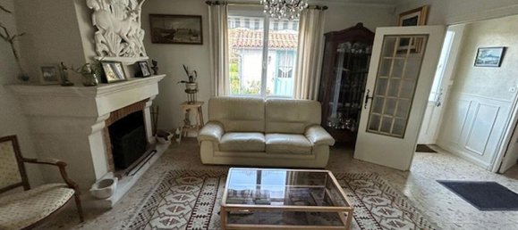 5 bedrooms House in Rochefort, France No. 301480 5