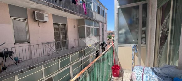 4-salle Appartement à Catania, Italy No. 270237 15