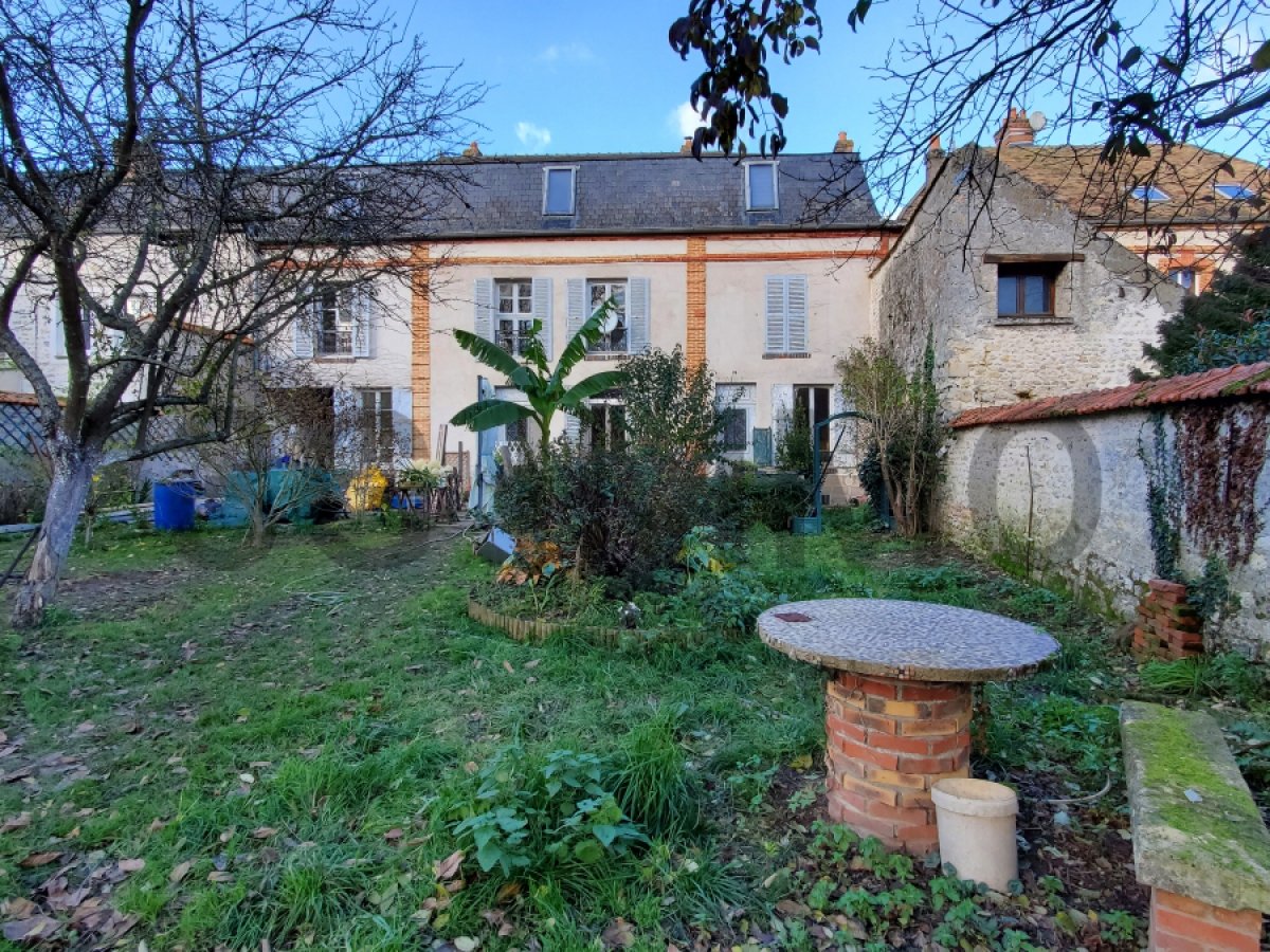 6 Schlafzimmer Villa in Etampes, France, Nr. 204172