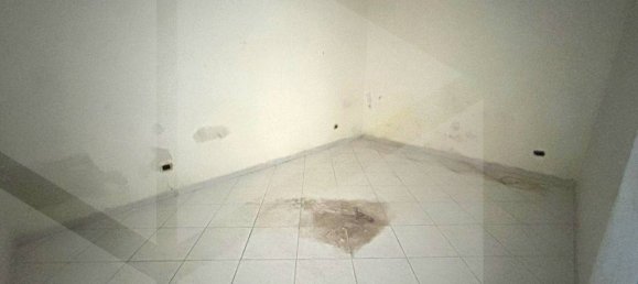 3 rooms Apartment in Naples, Italy No. 29419 9