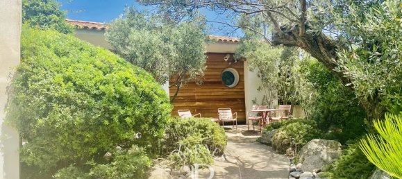 Villa de 5 dormitorios en Calvi, France No. 86219 17