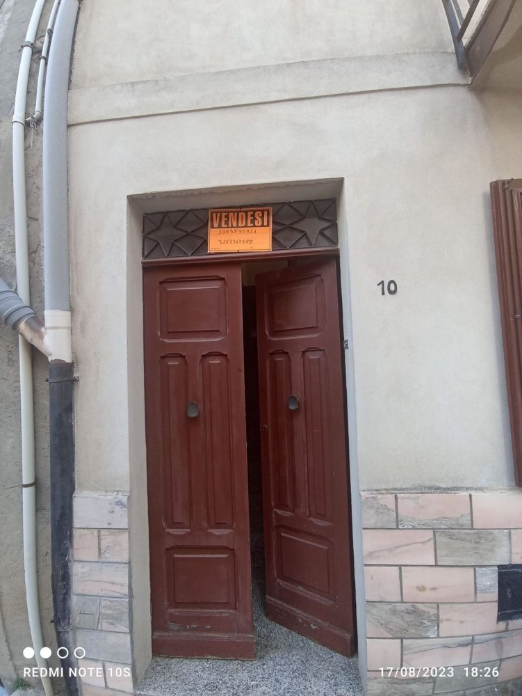 3غرفة شقة في Mistretta, Italy رقم 256097