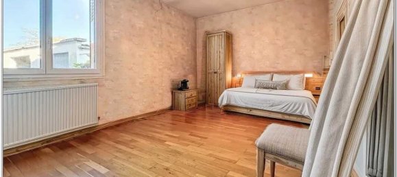 3 bedrooms Villa in Pau, France No. 207356 7