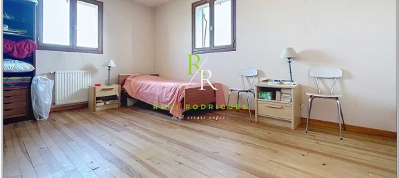 3 bedrooms Villa in Pau, France No. 207356 18