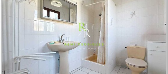 3 bedrooms Villa in Pau, France No. 207356 20