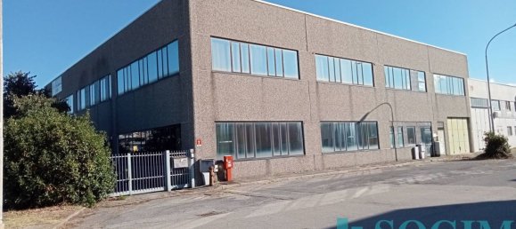 Entrepôt à Gaggiano, Italy 1540m² No. 130708 3