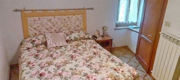 5 rooms Apartment in Chitignano, Italy No. 268741 10