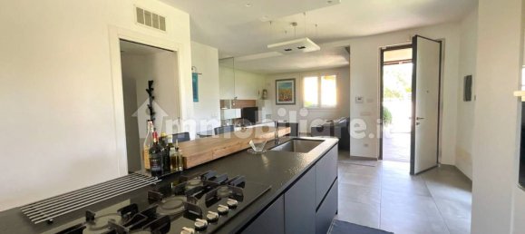 3 Schlafzimmer Villa in Olgiate Olona, Italy, Nr. 360412 37