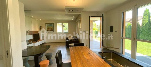 3 Schlafzimmer Villa in Olgiate Olona, Italy, Nr. 360412 30