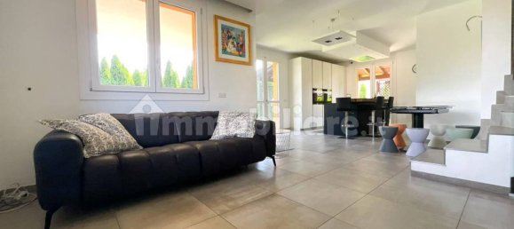 3 Schlafzimmer Villa in Olgiate Olona, Italy, Nr. 360412 21