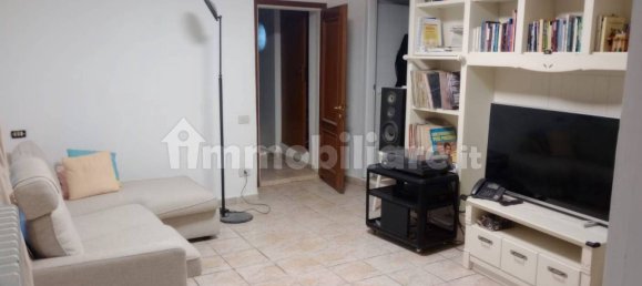 Квартира с 1 спальней в Мерате, Италия № 323428 2