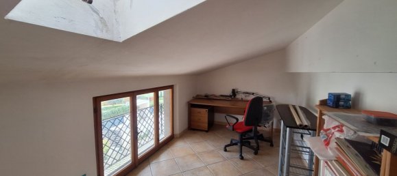 10 rooms House in Terre Roveresche, Italy No. 141610 21