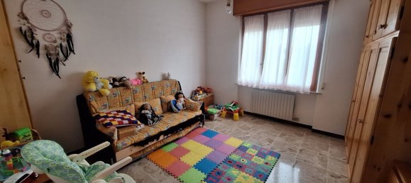 10 rooms House in Terre Roveresche, Italy No. 141610 15
