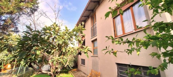 10 rooms House in Terre Roveresche, Italy No. 141610 3