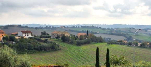 10 rooms House in Terre Roveresche, Italy No. 141610 2