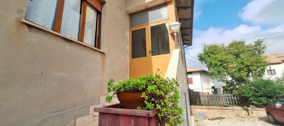 10 rooms House in Terre Roveresche, Italy No. 141610 27