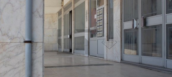 Gewerbliche Immobilie in Loures, Portugal 120m², Nr. 200688 2