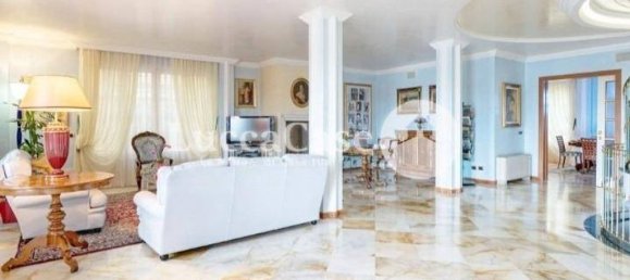 10 Schlafzimmer Villa in Montecarlo, Italy, Nr. 51020 12