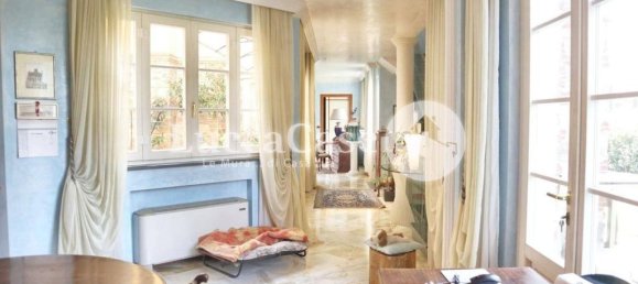 10 Schlafzimmer Villa in Montecarlo, Italy, Nr. 51020 46