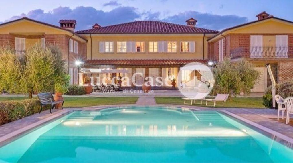 10 Schlafzimmer Villa in Montecarlo, Italy, Nr. 51020