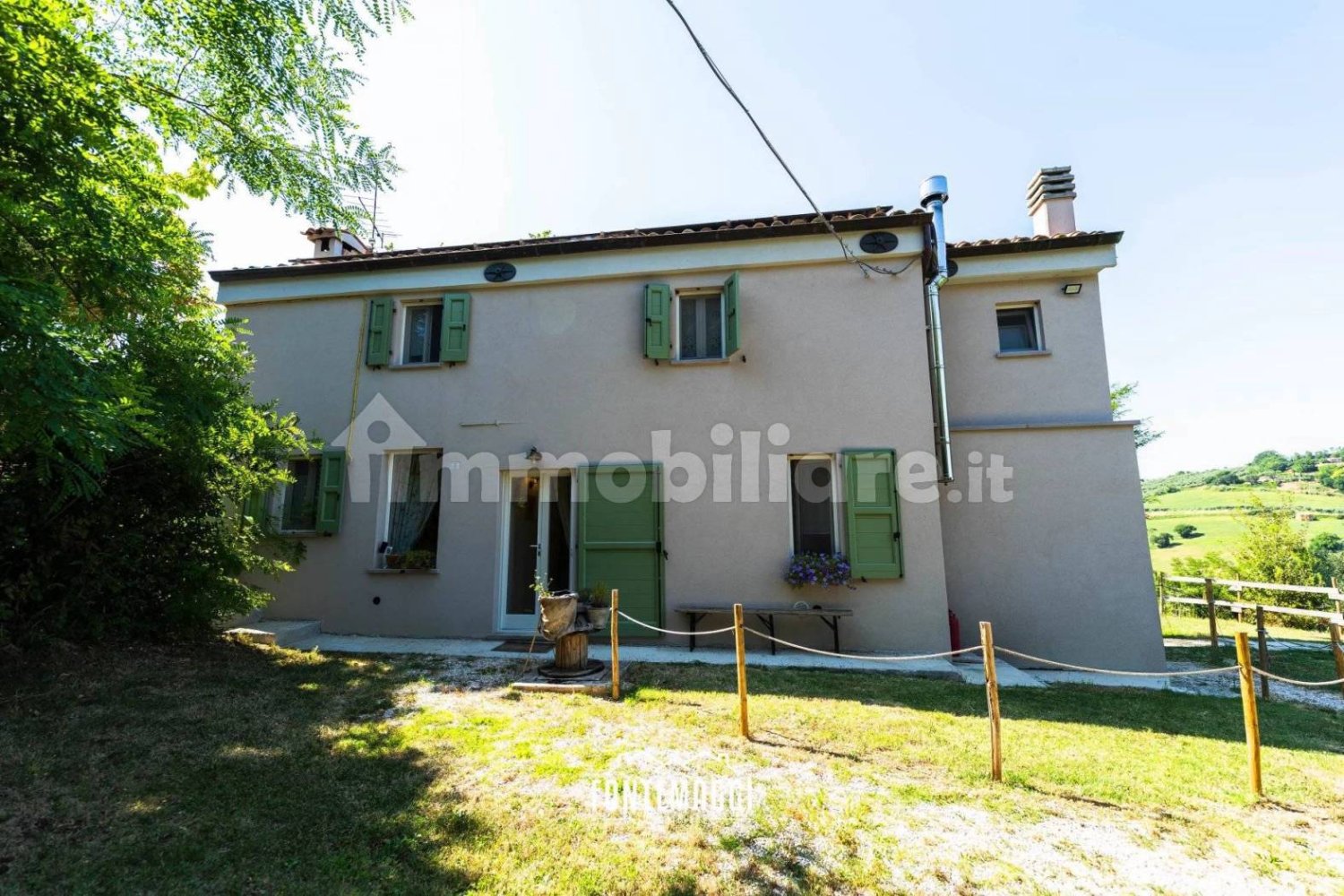 Apartamento de 2 dormitorios en Colli al Metauro, Italy No. 266337