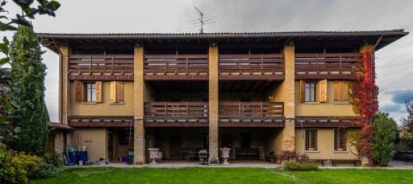6 bedrooms House in Levate, Italy No. 185908 3