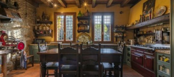 6 bedrooms House in Levate, Italy No. 185908 8