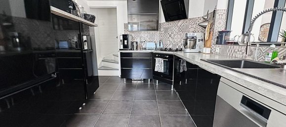 4 Schlafzimmer Haus in La Chapelle-la-Reine, France, Nr. 296028 8