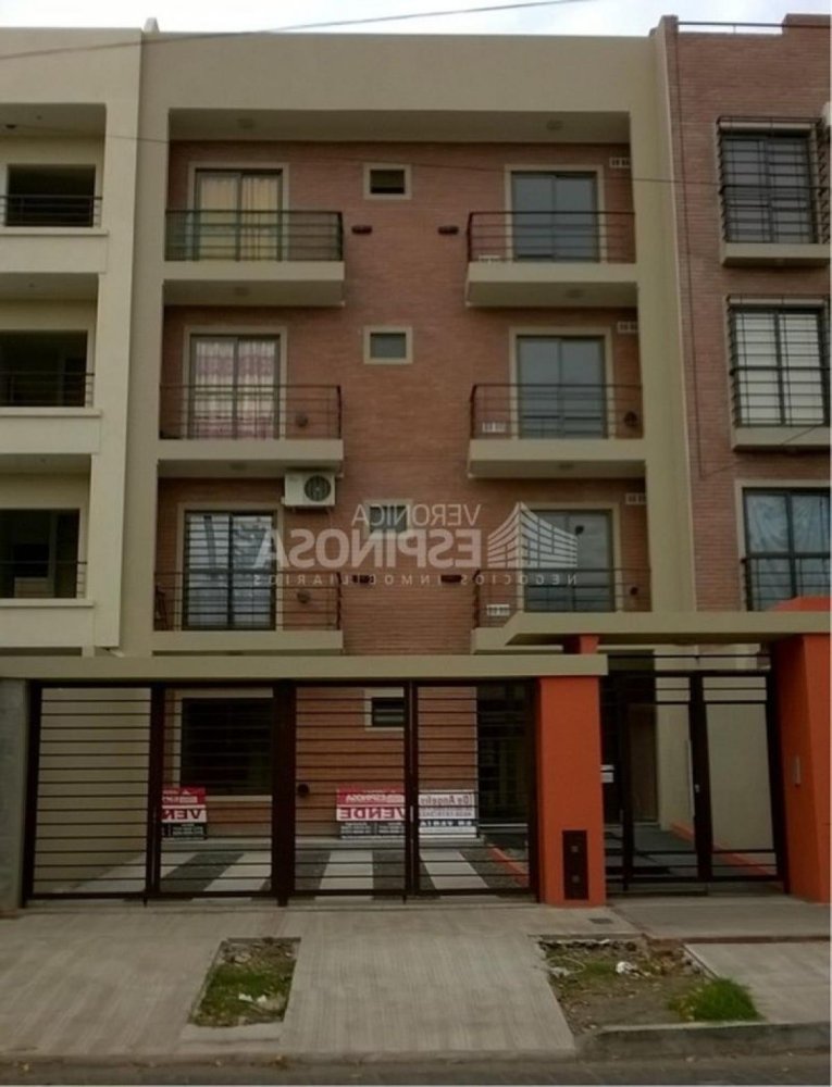 Studio in Moron, Argentina No. 93217